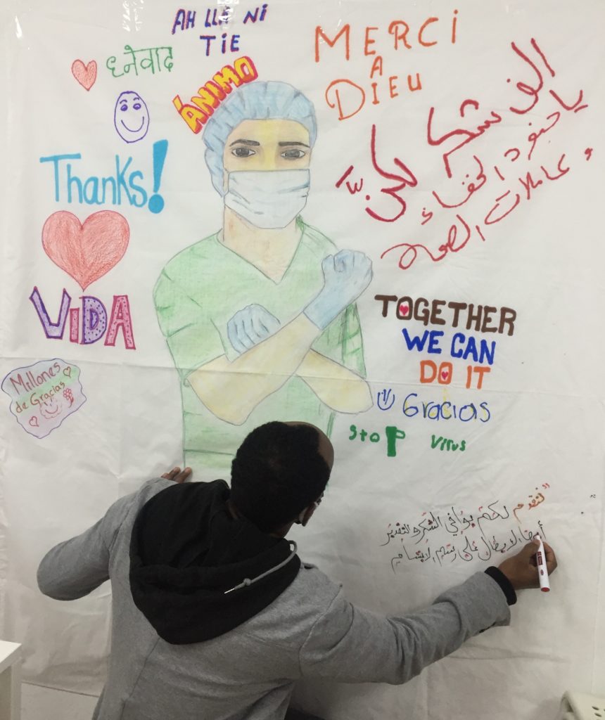 mural de los refugiados a los sanitarios